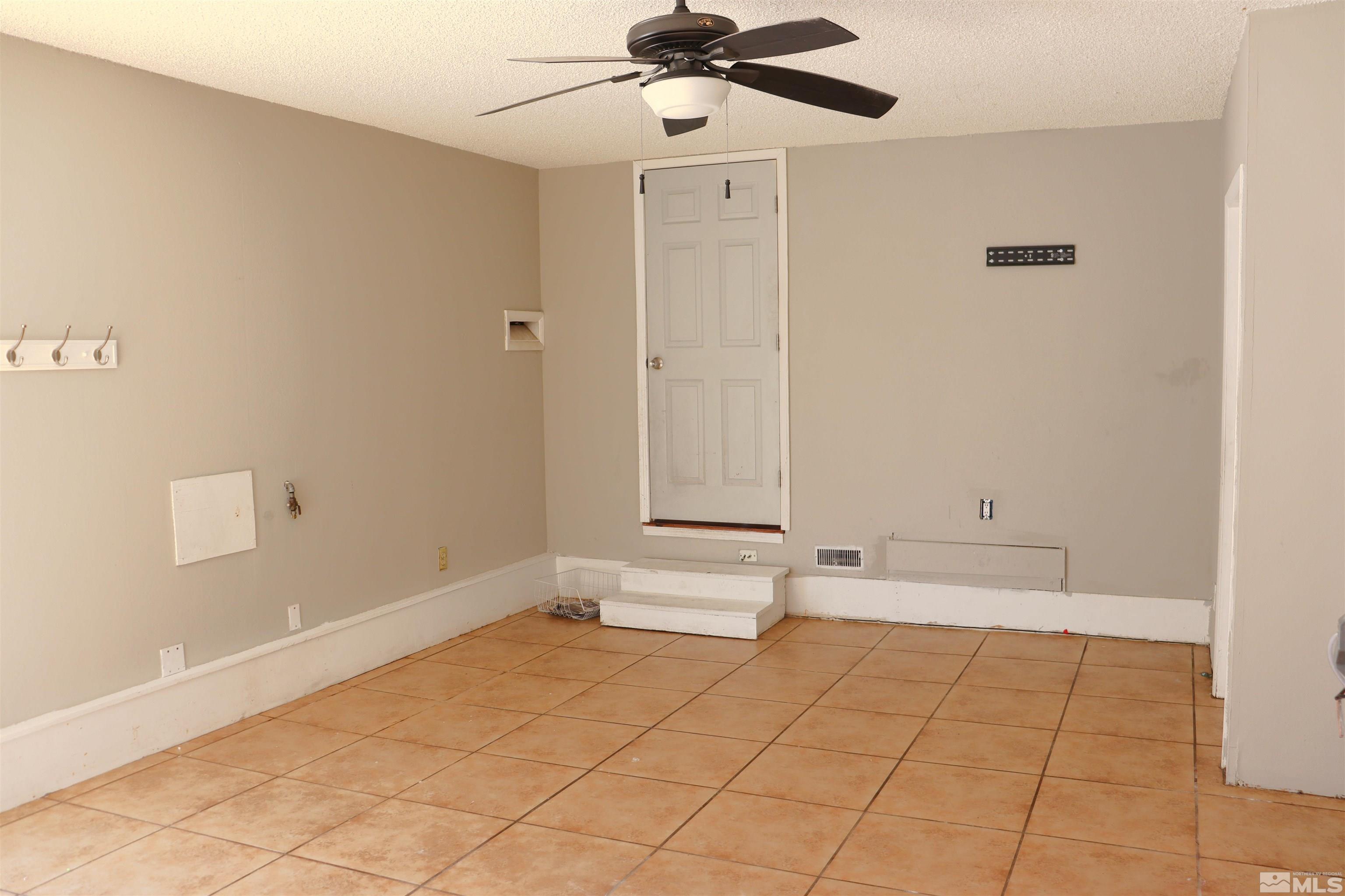 2650 Apollo Way Reno, NV 89503 - Photo 2 of 36