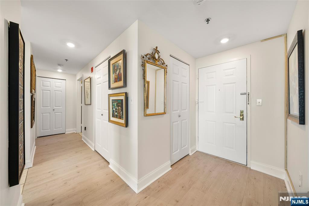100 Old Palisade Road, Unit 2311 Fort Lee, NJ 07024 - Photo 17 of 25 a view of entryway with window
