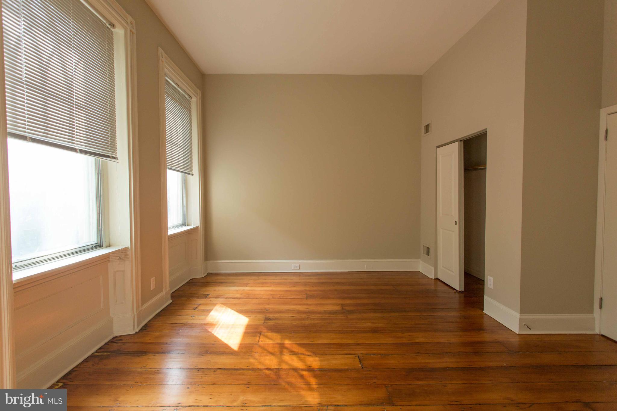 727 Spruce Street, Unit 1B Philadelphia, PA 19106 - Photo 13 of 18