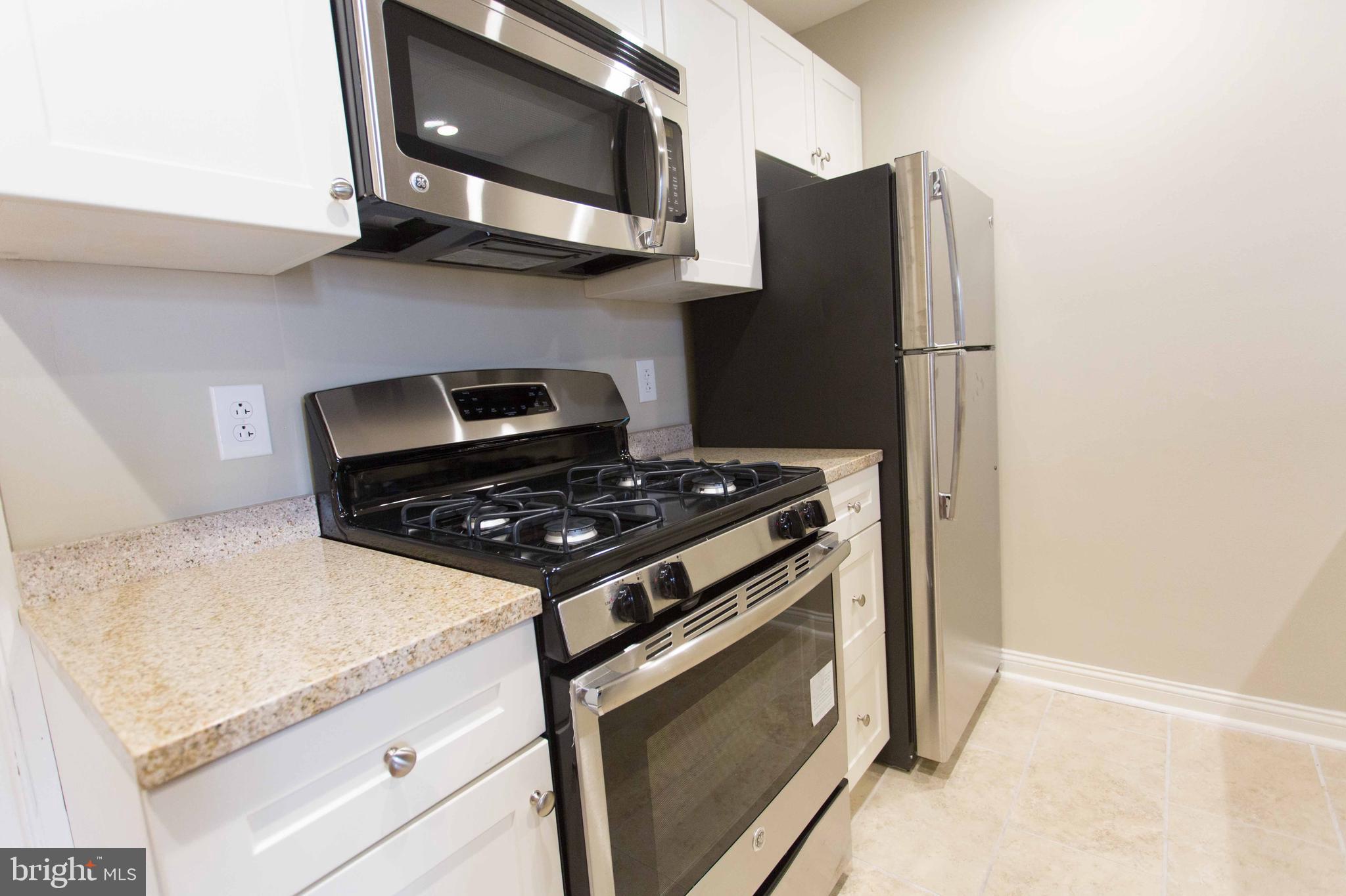 727 Spruce Street, Unit 1B Philadelphia, PA 19106 - Photo 10 of 18