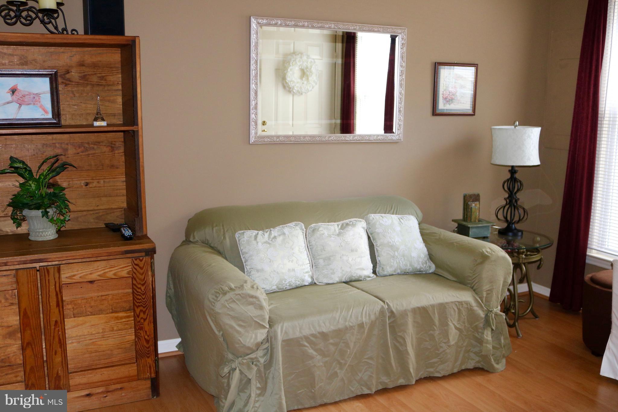6033 Sunset Ridge Court Centreville, VA 20121 - Photo 8 of 21 Living Room