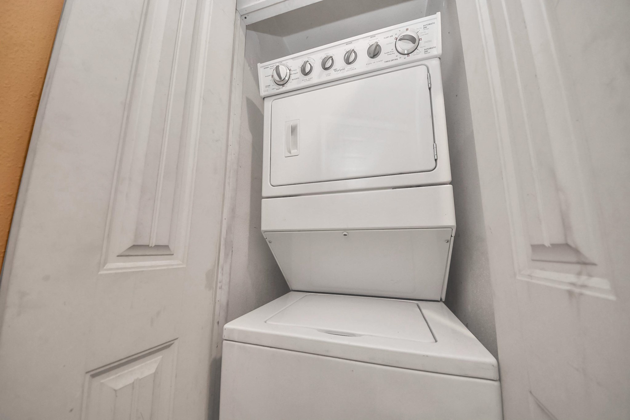 6719 Rubilee Avenue Humble, TX 77396 - Photo 15 of 23 a utility room with dryer and washer