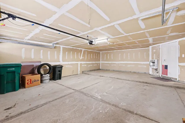 $274,900 | 56607 Long Island Drive, Utica, MI 48316