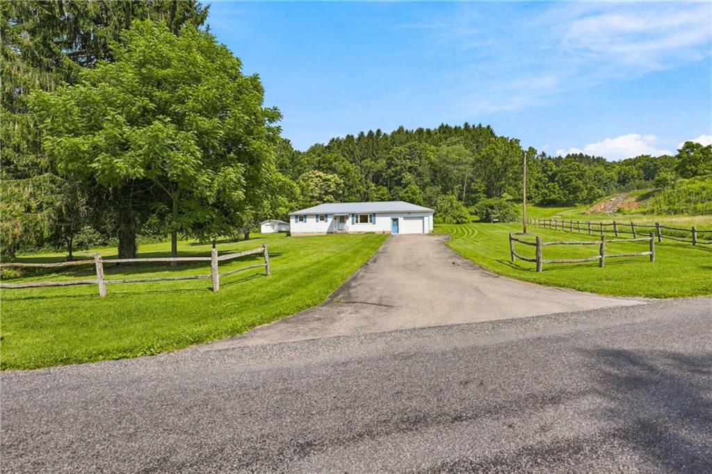 806 Briar Patch Road Somerset, PA 15501 - Photo 5 of 49