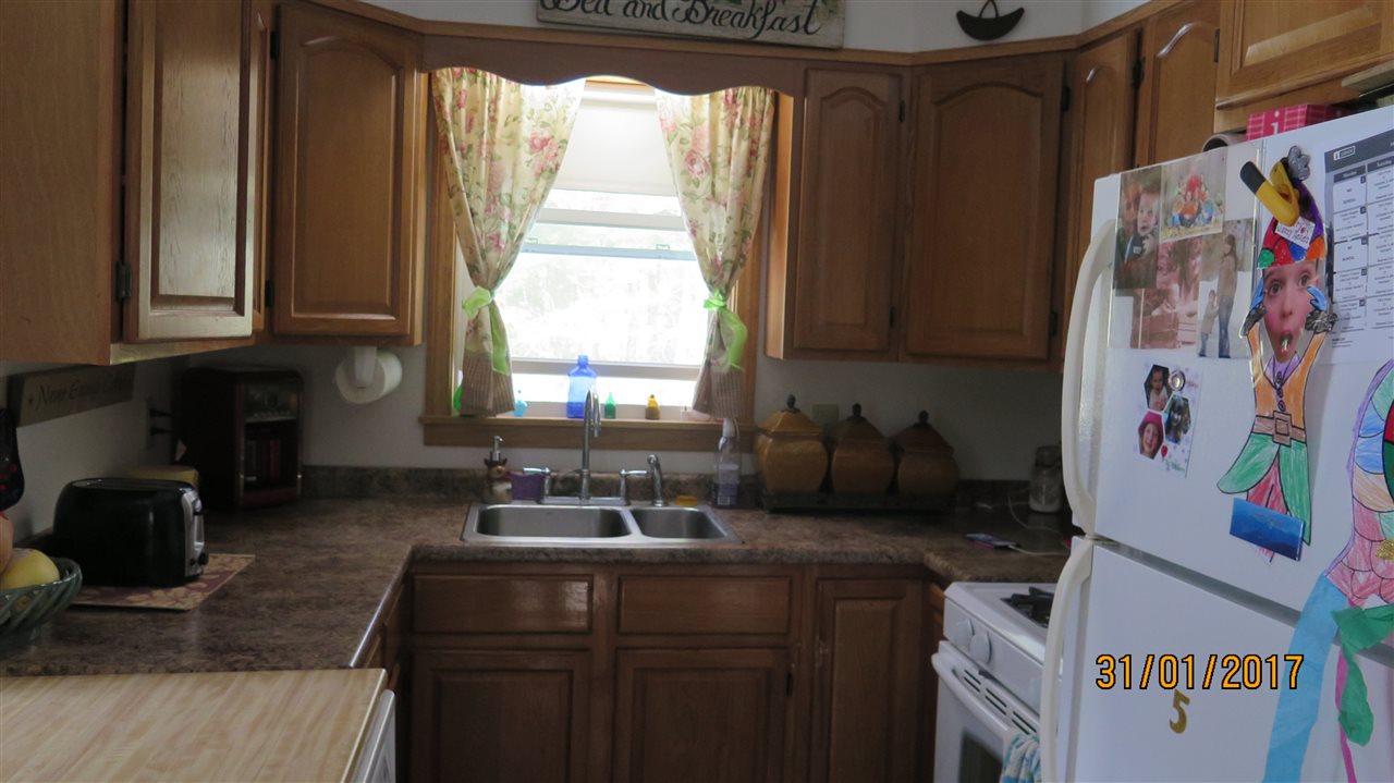 66 Winter Road Hillsborough, NH 03244 - Photo 4 of 25 Gallery Image 4