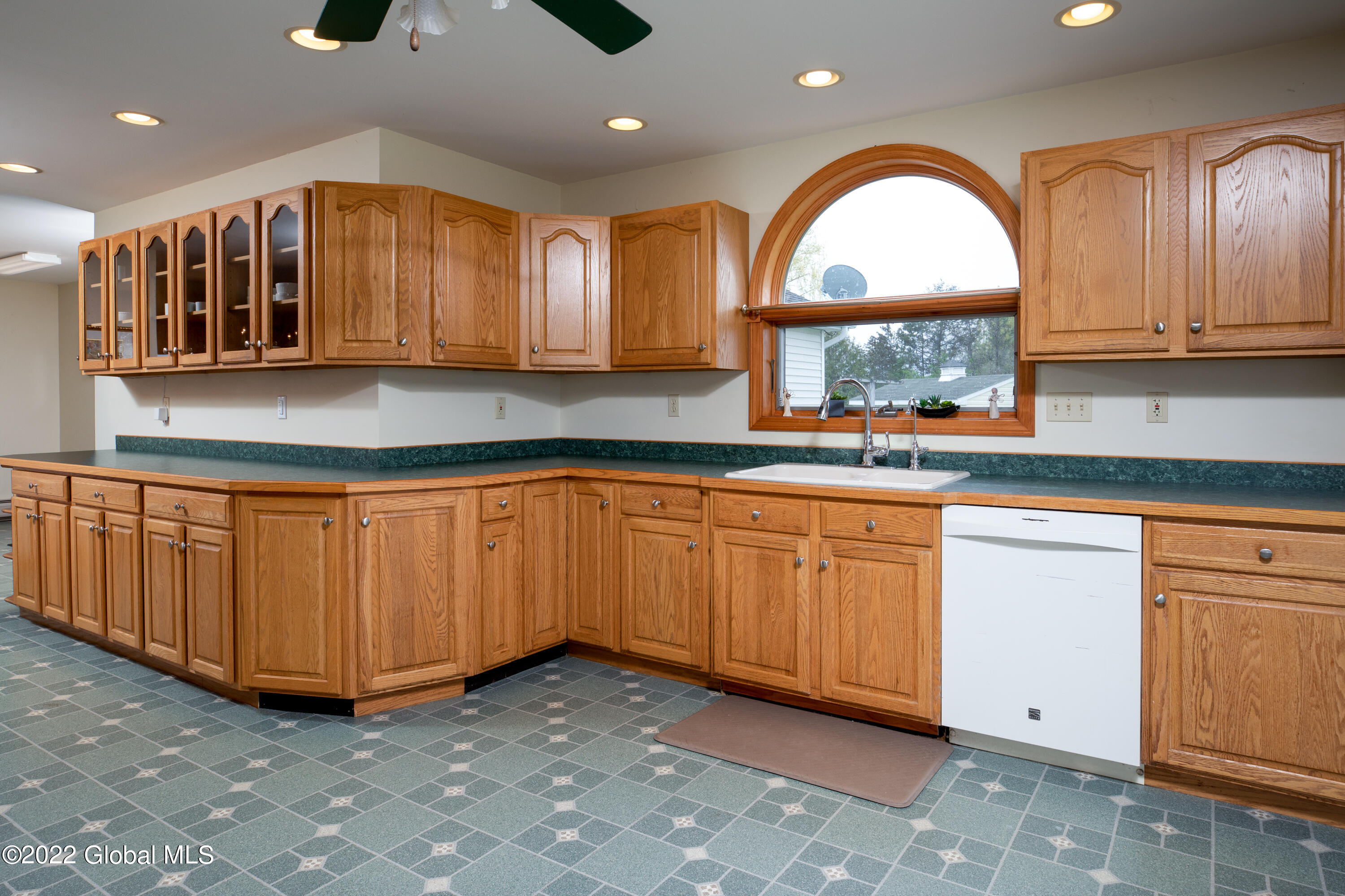 331 E Road Fort Edward, NY 12828 - Photo 11 of 41 331East-11