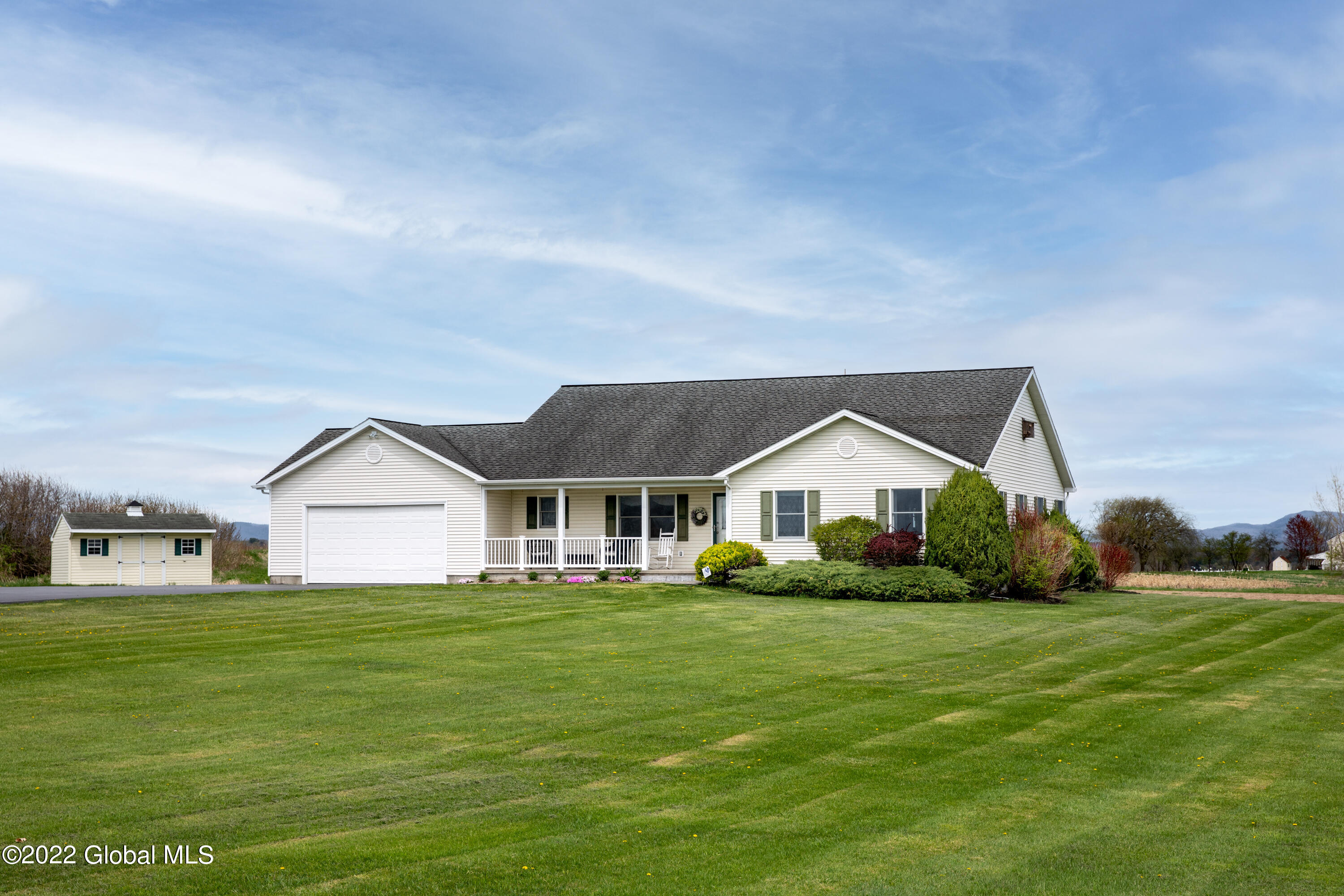 331 E Road Fort Edward, NY 12828 - Photo 3 of 41 331East-3