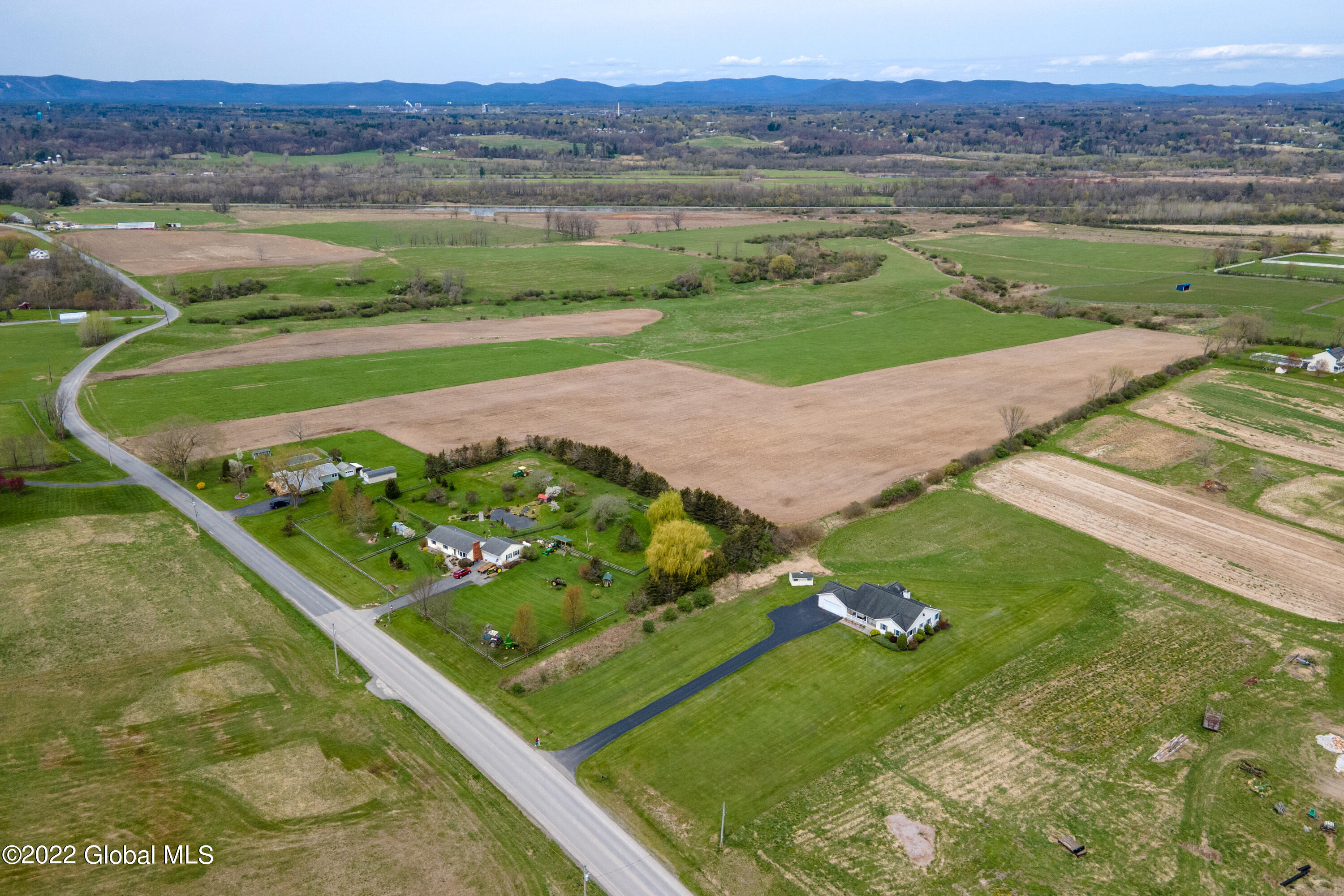 331 E Road Fort Edward, NY 12828 - Photo 36 of 41 331East-37