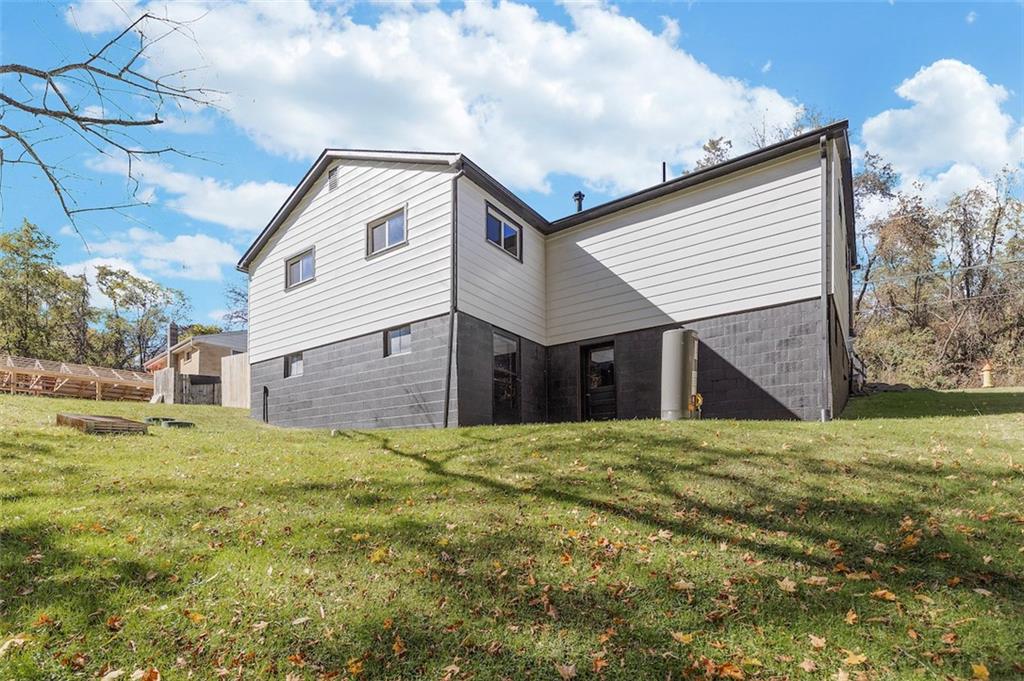 1090 Indiana Road Verona, PA 15147 - Photo 24 of 28 Gallery Image 24