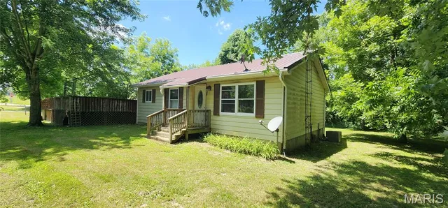 $129,495 | 8739 Shawneetown Trail, Chester, IL 62233