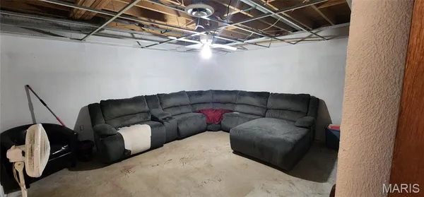 $135,000 | 8739 Shawneetown Trail, Chester, IL 62233