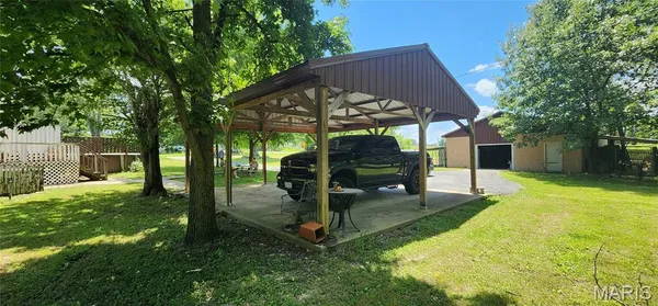 $135,000 | 8739 Shawneetown Trail, Chester, IL 62233