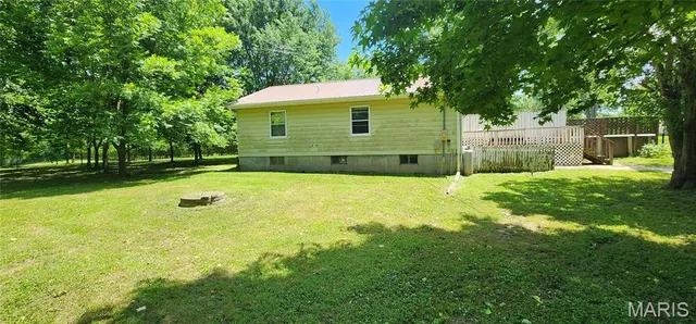 $129,495 | 8739 Shawneetown Trail, Chester, IL 62233