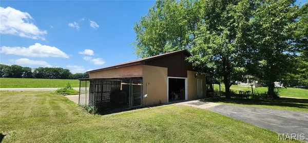 $135,000 | 8739 Shawneetown Trail, Chester, IL 62233