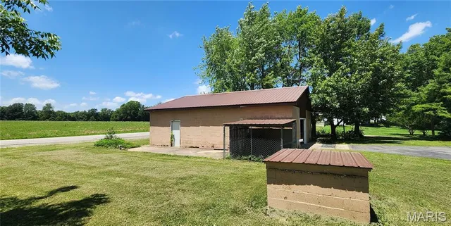 $129,495 | 8739 Shawneetown Trail, Chester, IL 62233
