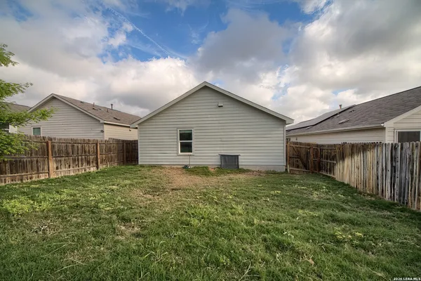$1,500 | 14014 Homestead Way, San Antonio, TX 78252