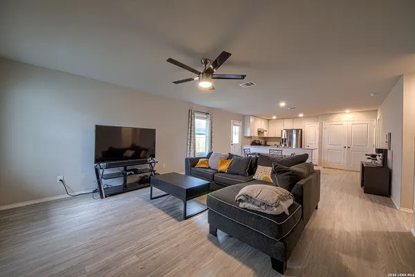 $1,500 | 14014 Homestead Way, San Antonio, TX 78252