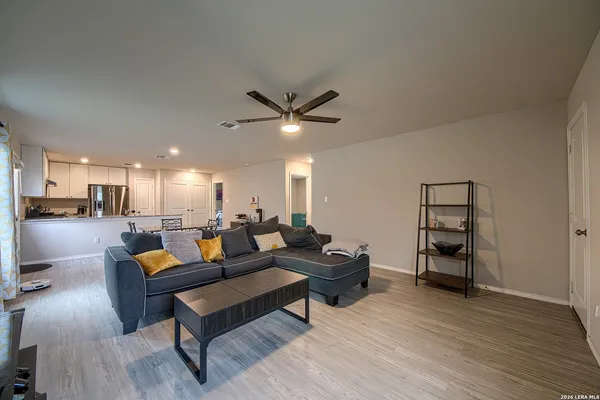 $1,500 | 14014 Homestead Way, San Antonio, TX 78252