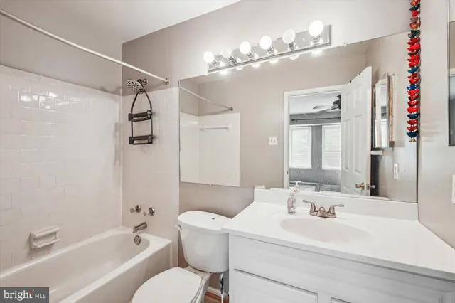 $440,000 | 9469 Clocktower Lane, Columbia, MD 21046