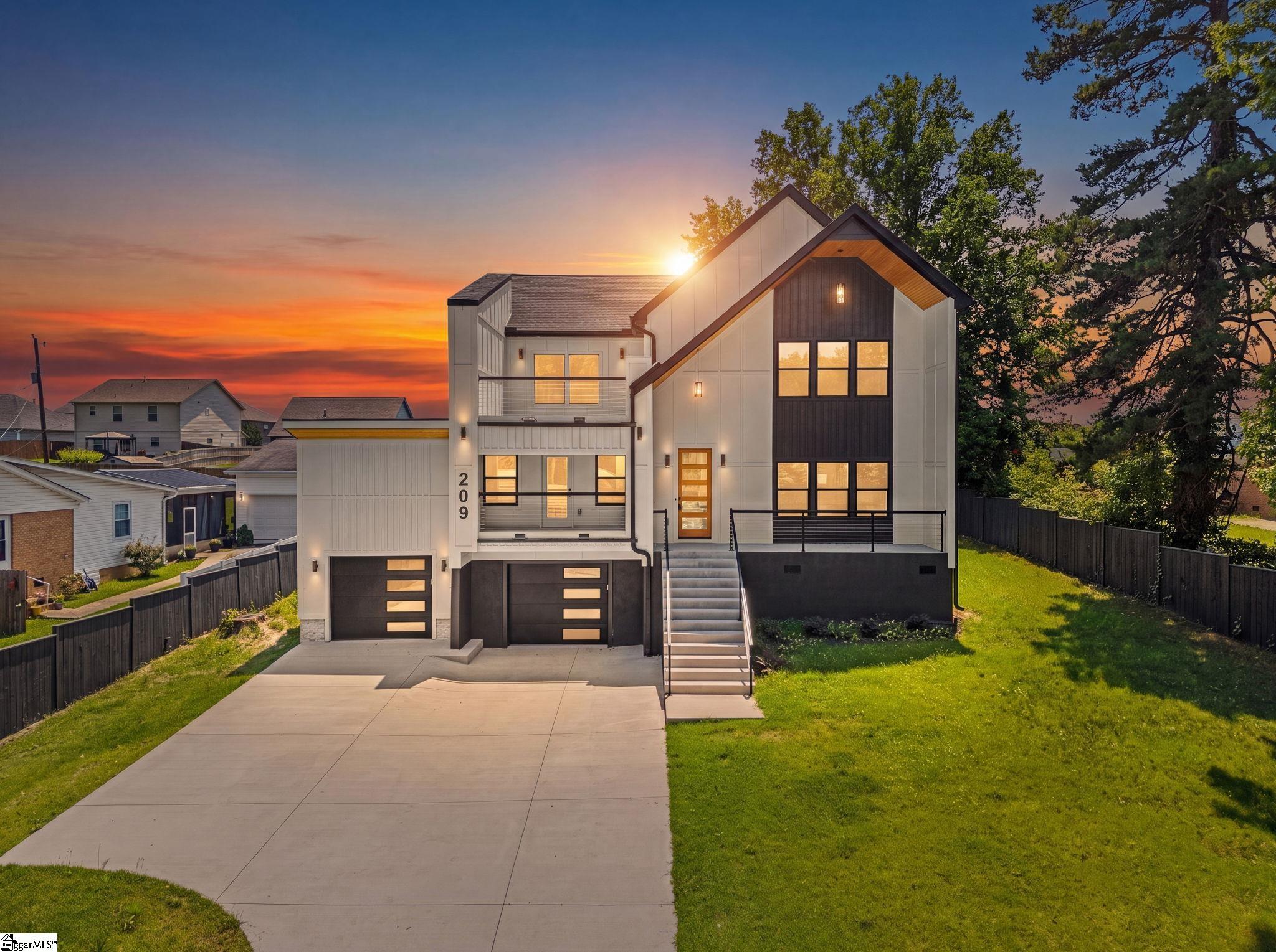 209 Redmond Drive Fountain Inn, SC 29644 - Photo 1 of 50 Gallery Image 1