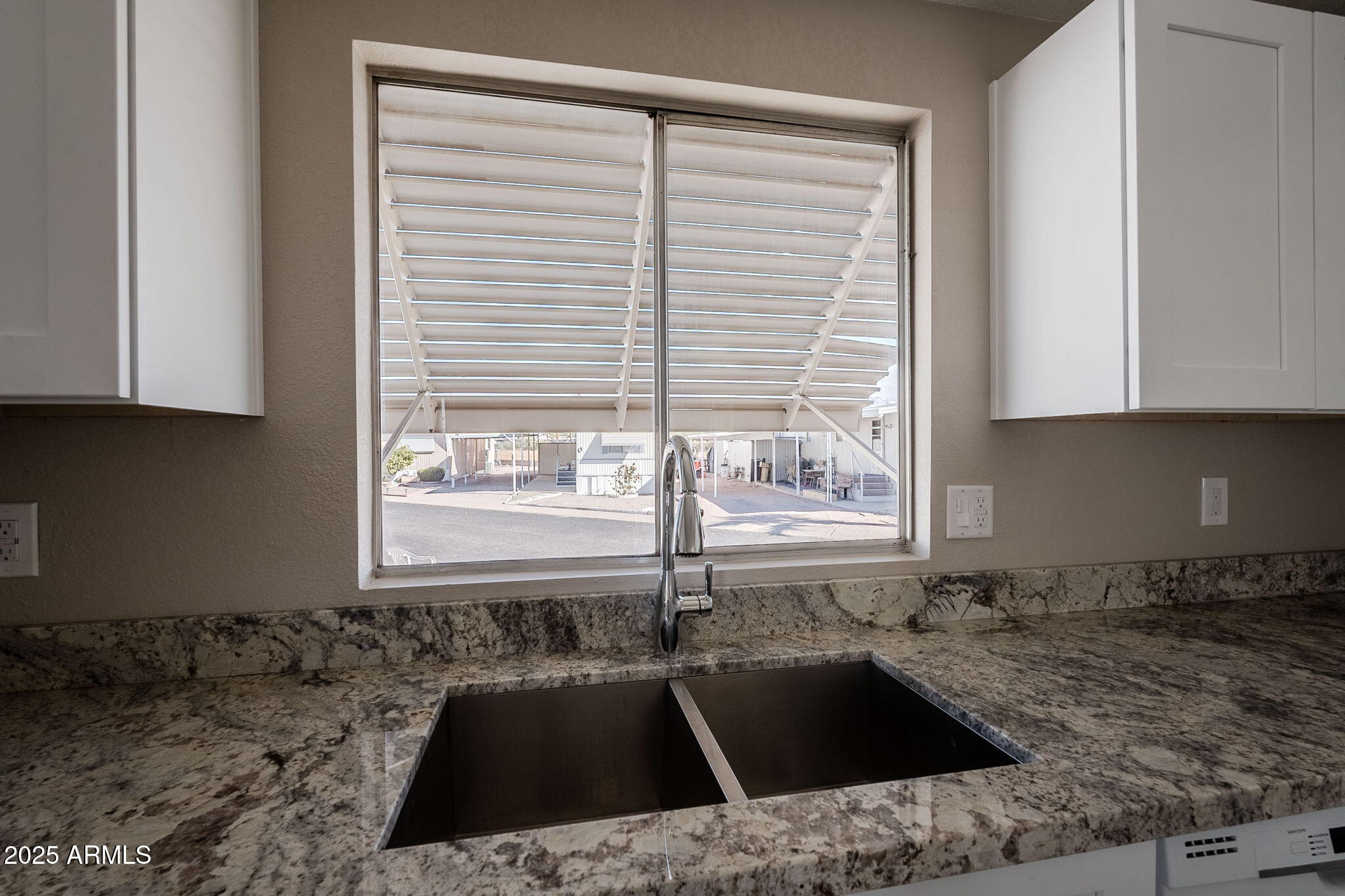 11435 East Apache Trail, Unit 23 Apache Junction, AZ 85120 - Photo 9 of 22 17-web-or-mls-Apache Trail-17