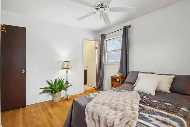 $249,900 | 2502 East Chestnut Drive, Wonder Lake, IL 60097