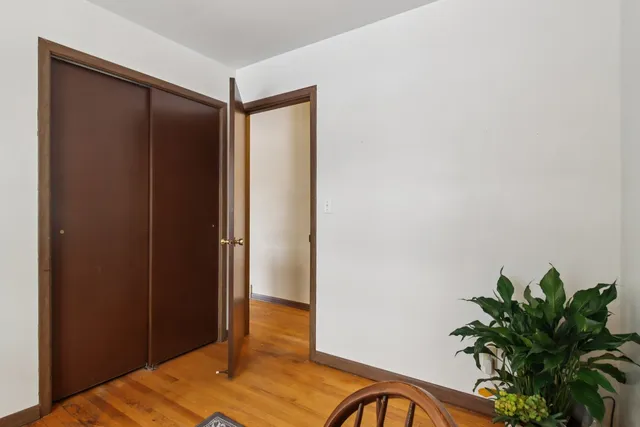 $249,900 | 2502 East Chestnut Drive, Wonder Lake, IL 60097