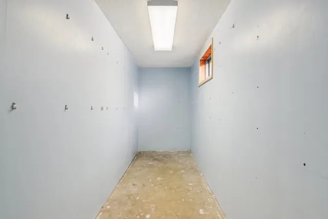 $249,900 | 2502 East Chestnut Drive, Wonder Lake, IL 60097