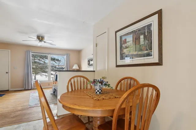 $249,900 | 2502 East Chestnut Drive, Wonder Lake, IL 60097