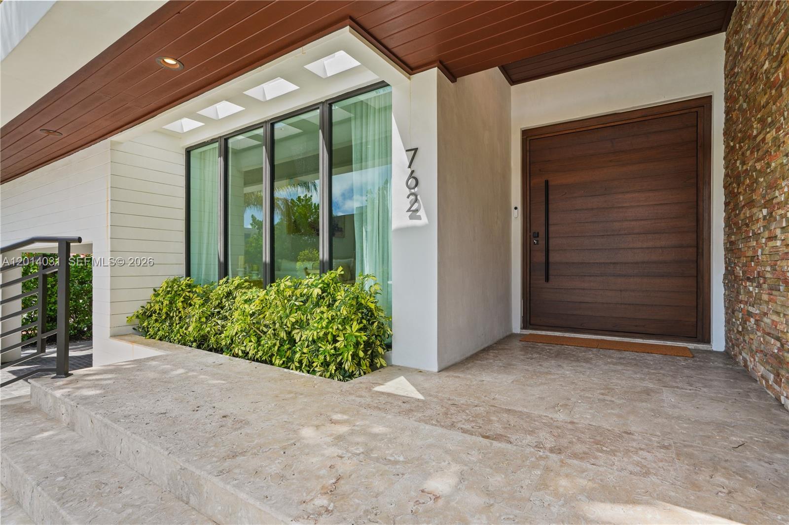 762 Fernwood Road Key Biscayne, FL 33149 - Photo 4 of 82