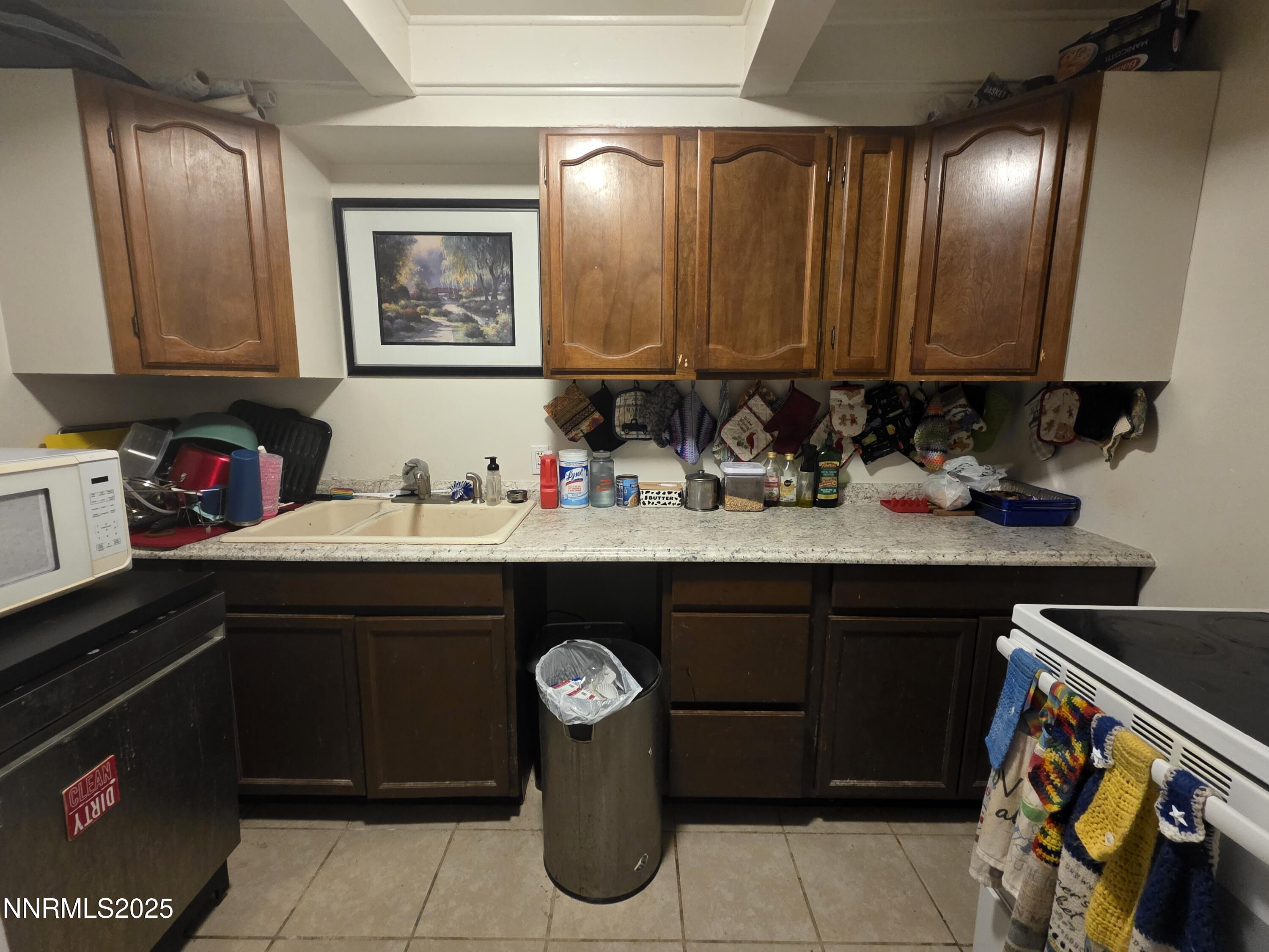 107 English Street Hawthorne, NV 89415 - Photo 10 of 21 a bathroom with a sink vanity and a mirror