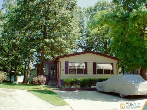 21 Whitman Road, Unit 21 North Brunswick, NJ 08902 - Photo 2 of 2 Gallery Image 2