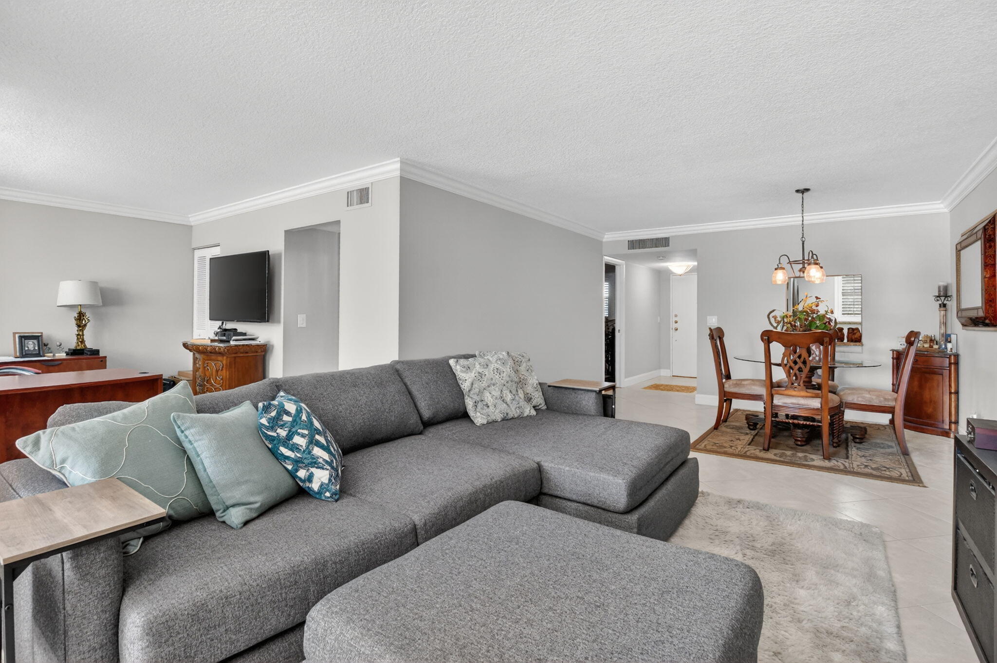 6300 Northwest 2nd Avenue, Unit 306 Boca Raton, FL 33487 - Photo 12 of 43 10-web-or-mls-DSC_4960