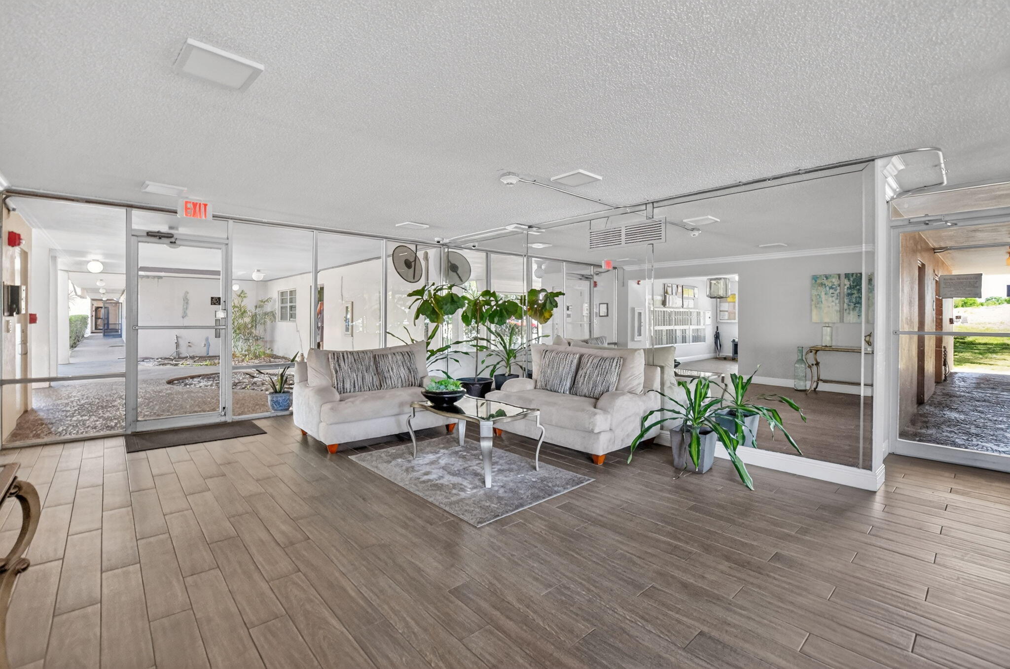 6300 Northwest 2nd Avenue, Unit 306 Boca Raton, FL 33487 - Photo 4 of 43 40-web-or-mls-DSC_5112