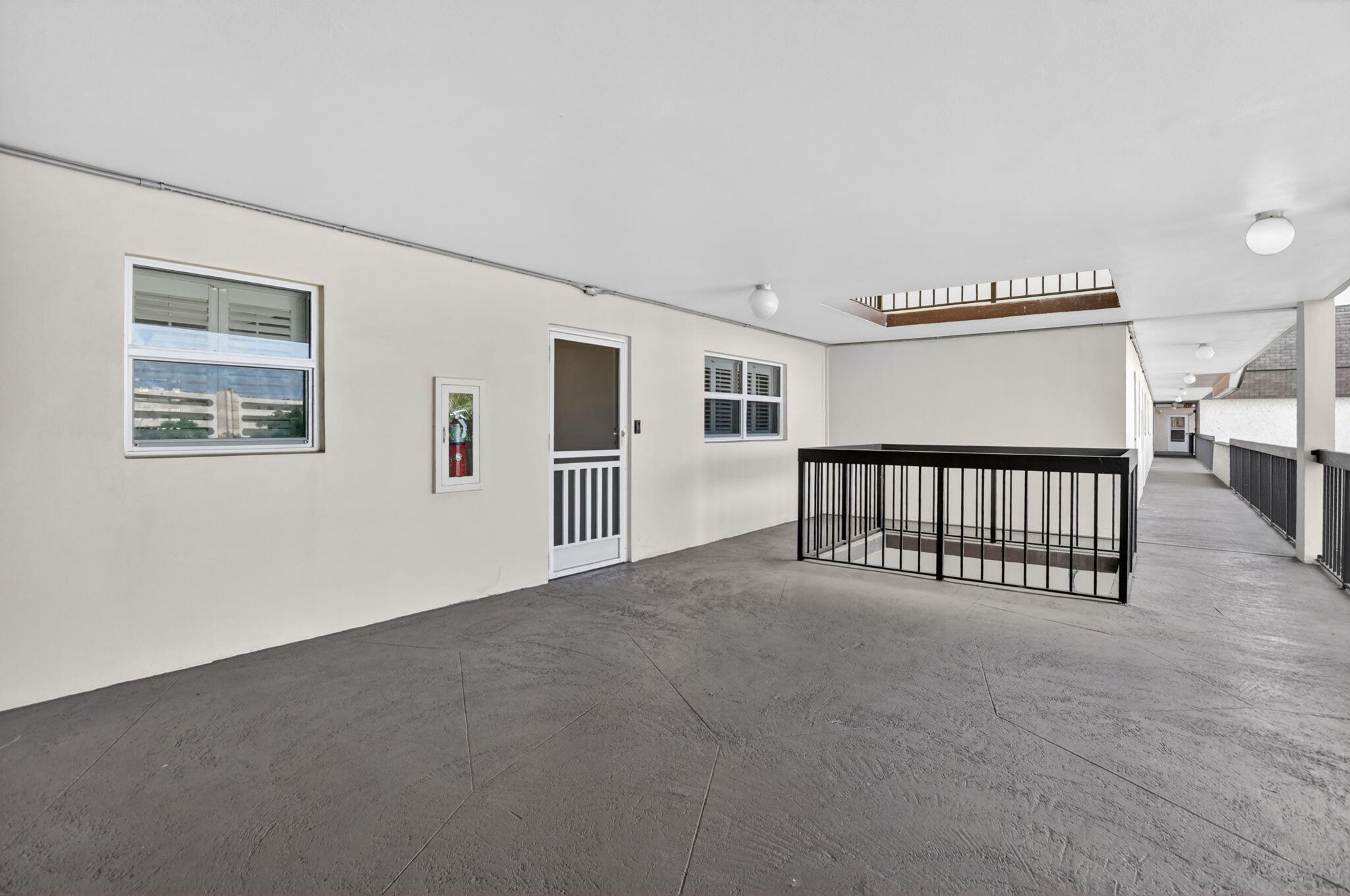 6300 Northwest 2nd Avenue, Unit 306 Boca Raton, FL 33487 - Photo 6 of 43 3-web-or-mls-DSC_4926