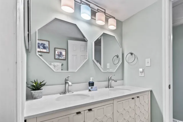 $165,000 | 2301 North Ocean Boulevard, Unit 907, Myrtle Beach, SC 29577