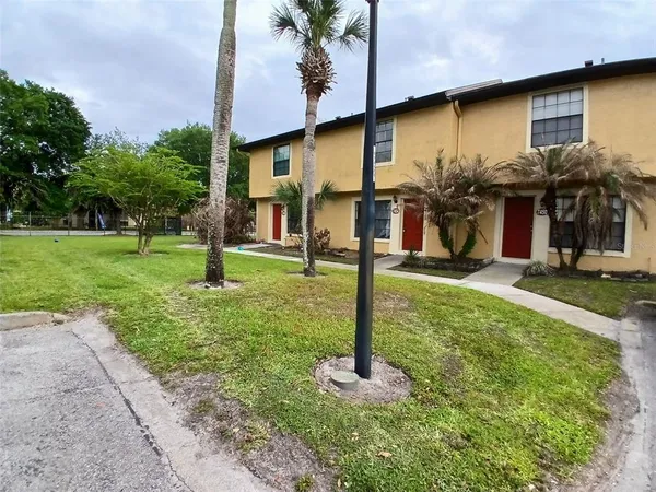 $1,950 | 7454 Wynnewood Square, Unit 188, Winter Park, FL 32792