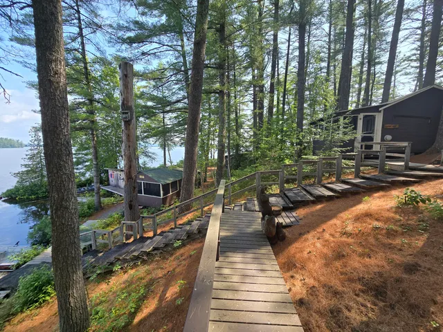 $1,097,000 | 1174 Cove Road, Howland, ME 04448