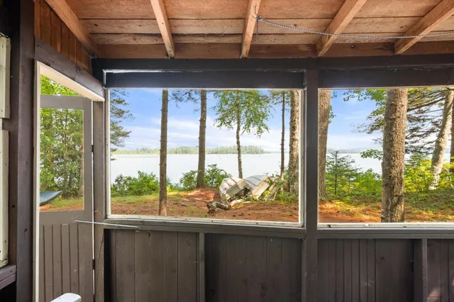 $1,097,000 | 1174 Cove Road, Howland, ME 04448