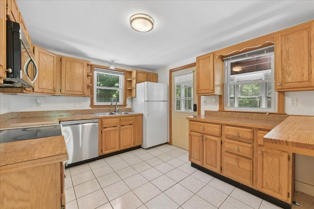 12 Althea Road Randolph, MA 02368 - Photo 2 of 42