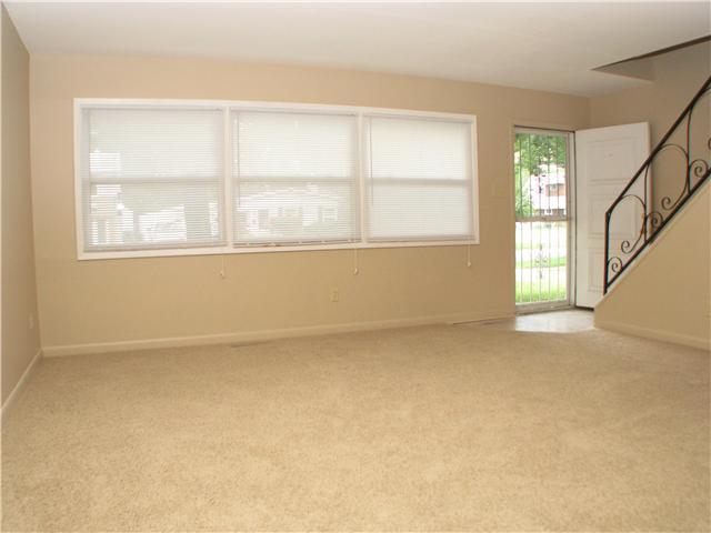 1432 Country Club Road Columbus, OH 43227 - Photo 7 of 18 Gallery Image 7