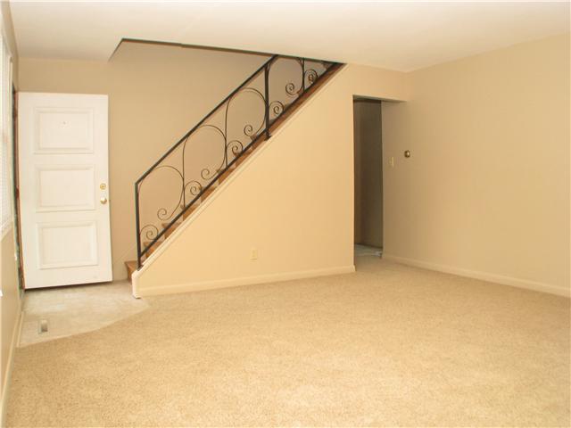 1432 Country Club Road Columbus, OH 43227 - Photo 8 of 18 Gallery Image 8