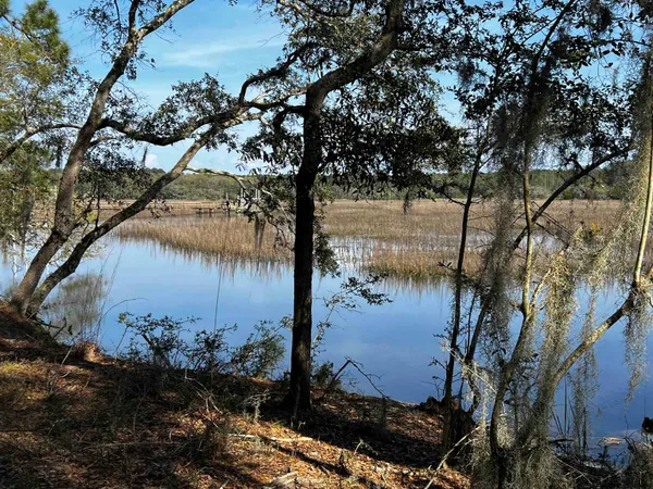 $359,000 | 27 Pleasant Pl Drive, Beaufort, SC 29907