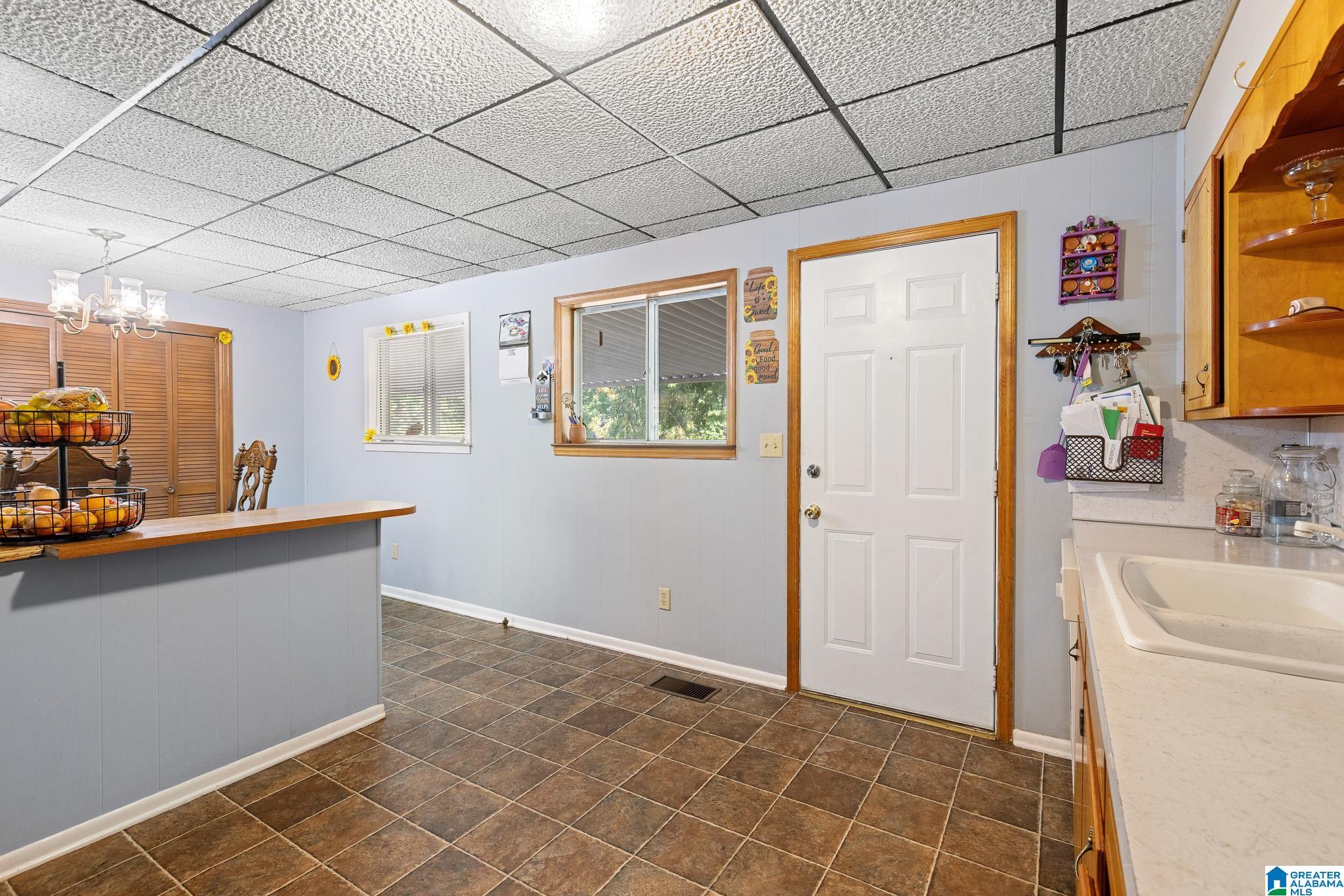 102 Smith Road Jemison, AL 35085 - Photo 16 of 26