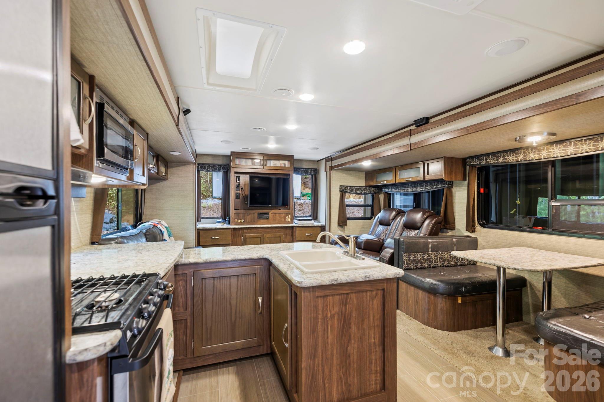 181 Pathkiller Road Lake Toxaway, NC 28747 - Photo 24 of 29 Gallery Image 24