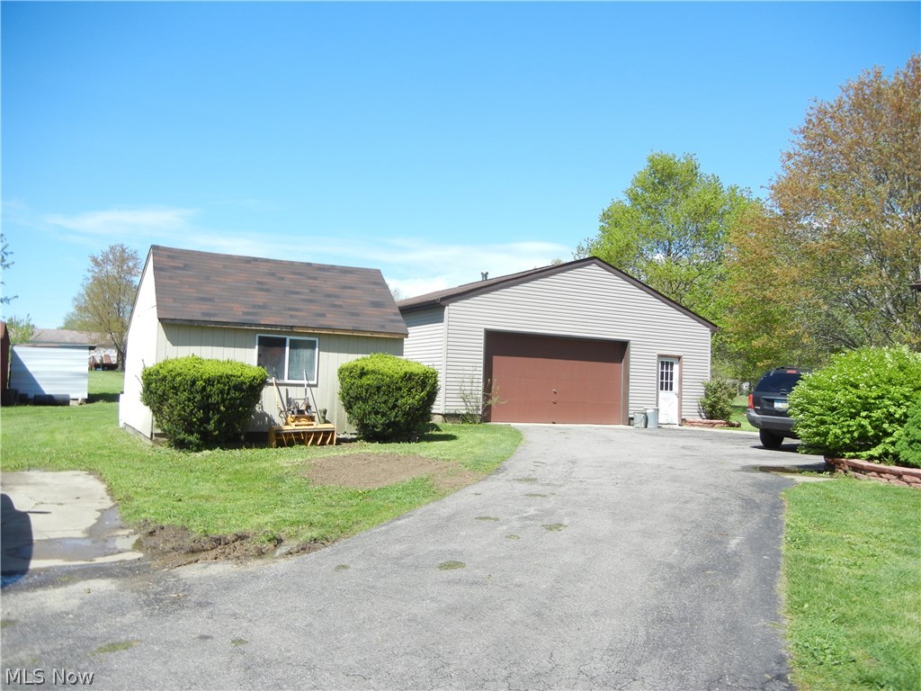 4187 Johnson Road Barberton, OH 44203 - Photo 3 of 10 Gallery Image 3