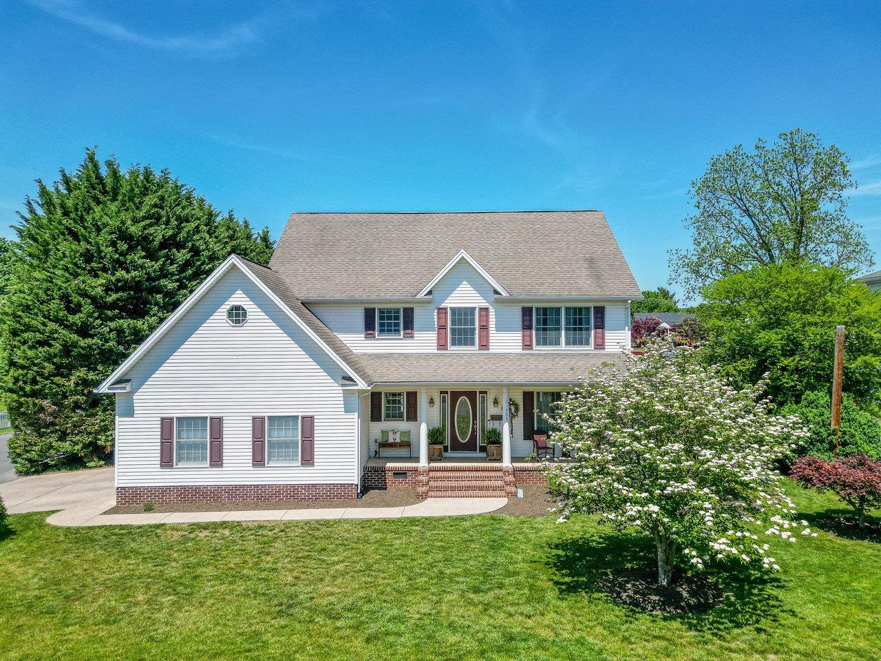 305 East Rockingham Street Elkton, VA 22827 - Photo 1 of 73 Gallery Image 1