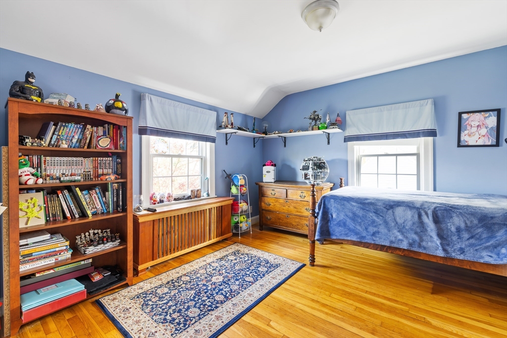 98 Cherry Street Newton, MA 02465 - Photo 16 of 24