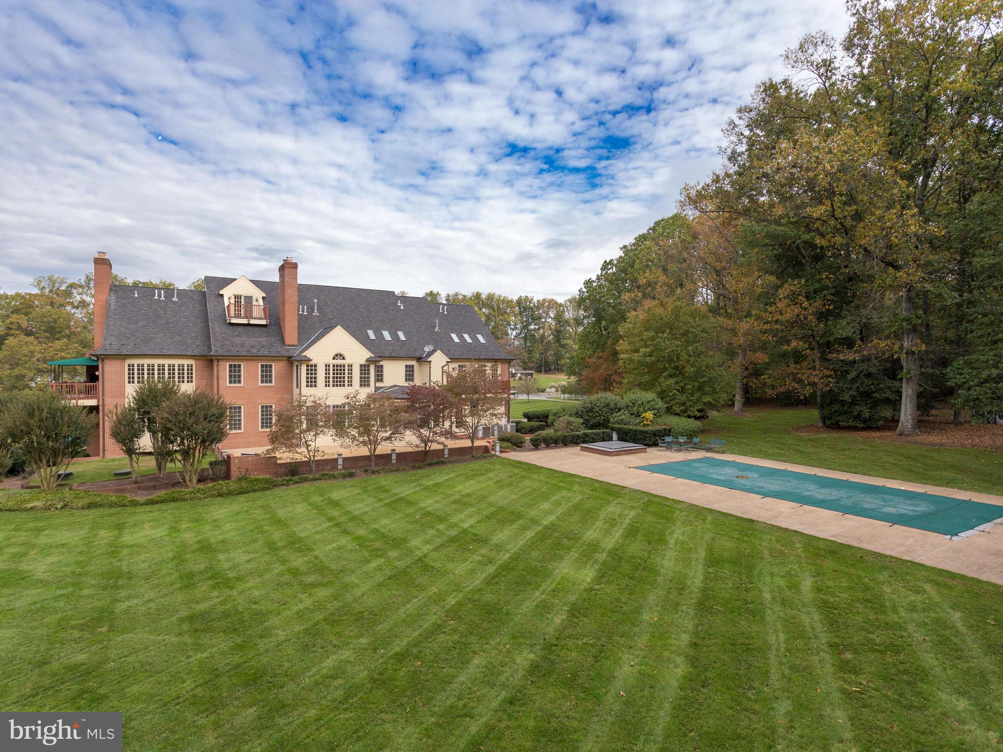 10207 East Hunter Valley Road Vienna, VA 22181 - Photo 25 of 26 VACATION AT HOME! POOL, SPA, OUTDOOR KITCHEN!