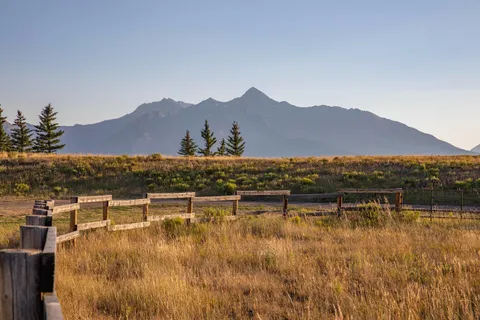 a view of house with lake view